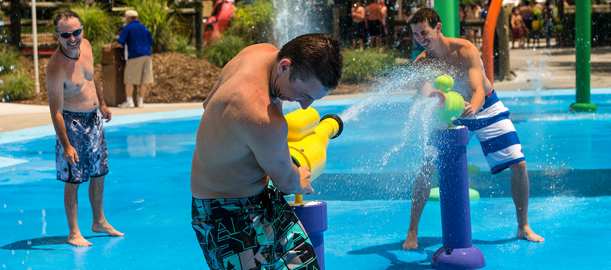 WET’N WILD EMERALD POINTE WINS TOP 10 WATER PARK AWARD!